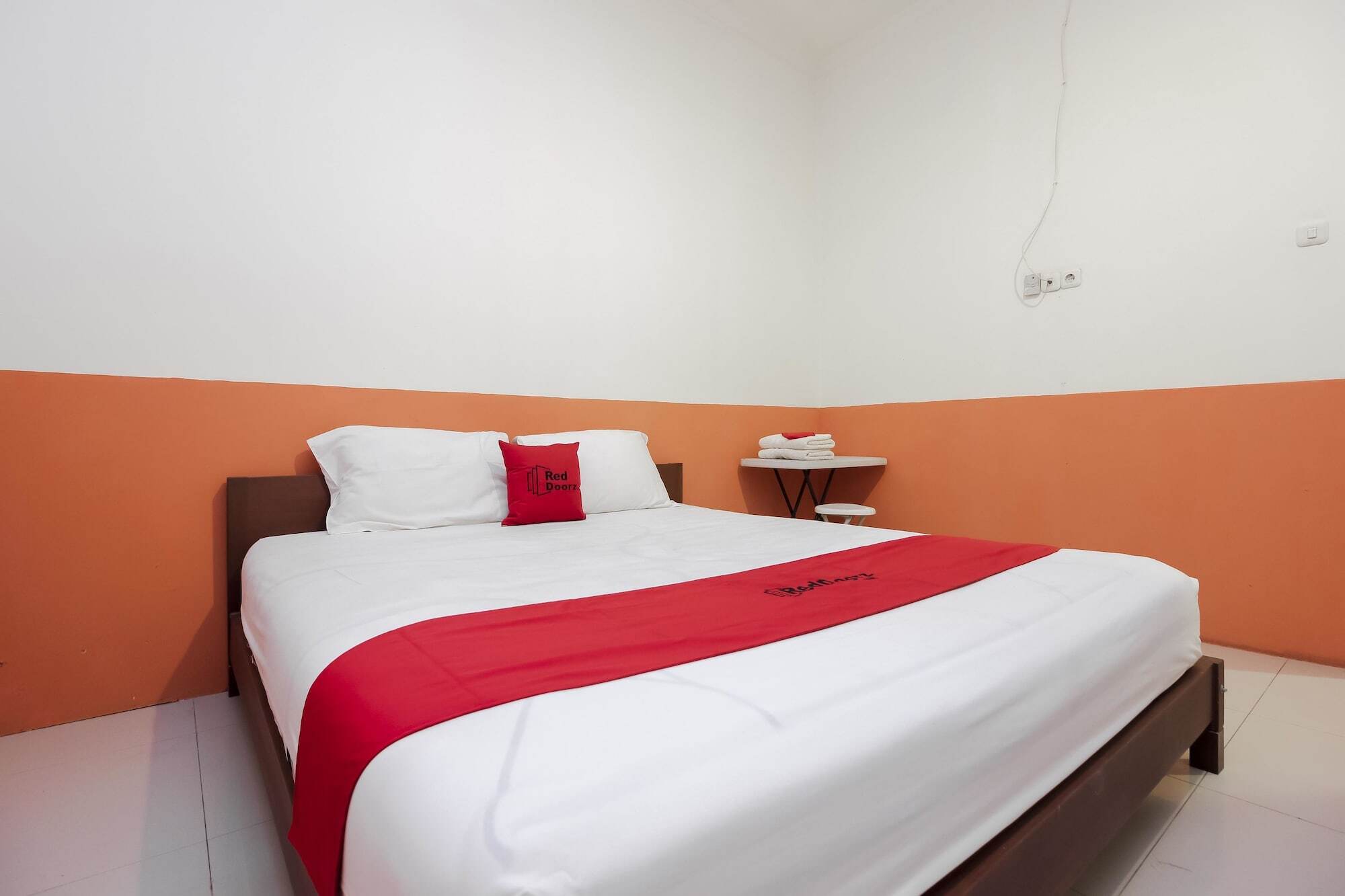 Reddoorz Near Jalan Jendral Sudirman Manado Hotel Exterior foto